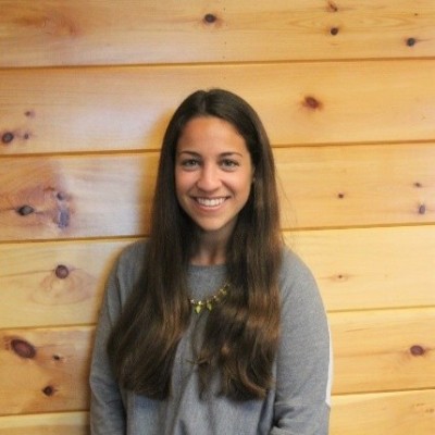 Rachel Brandt Headshot